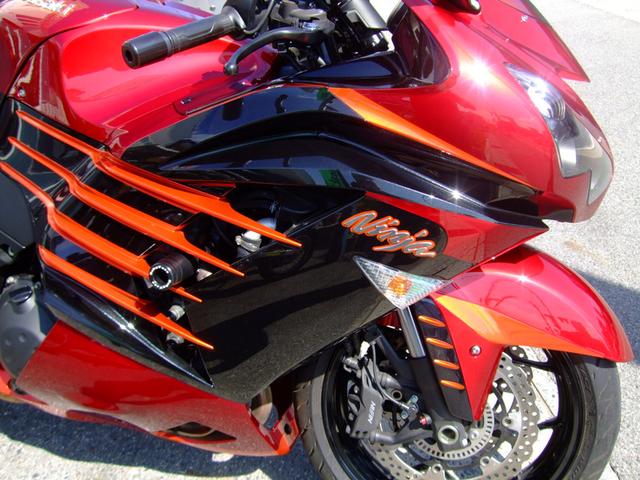 ZX－14R カスタムペイント 名古屋日進（EV ラボ プレジャーの