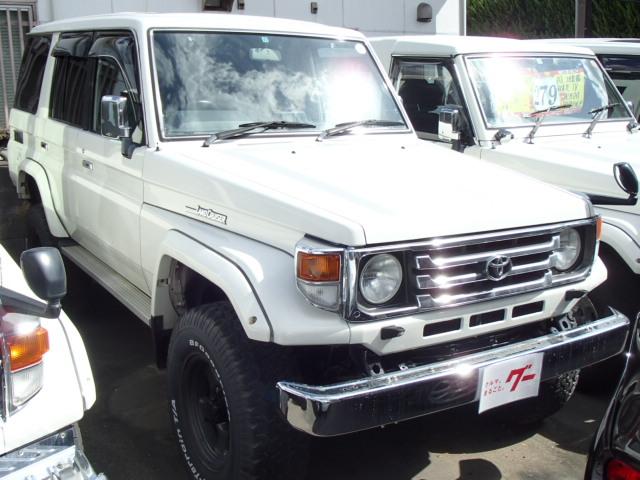 トヨタ ランドクルーザー70 1984年モデル ZX 4WD (4ドア)の価格・性能