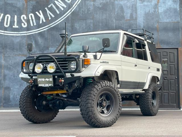 トヨタ ランドクルーザー70 1984年モデル ZX 4WD (4ドア)の価格・性能