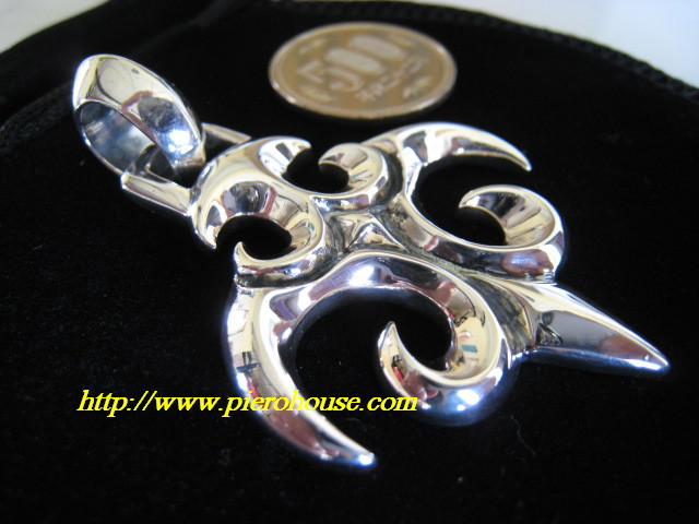 映画 闇金ウシジマくん（Part‐1)撮影商品・ネックレストップ同タイプ