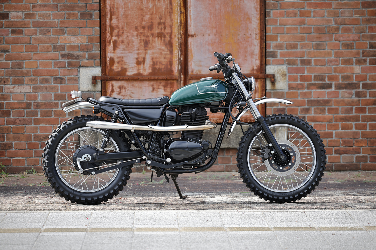 Kawasaki 250TR Scrambler by Heiwa Motorcycle. - Pipeburn