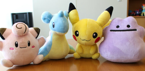 スーパーひみつきち」の「ポケモンドール」ぬいぐるみ、ピッピ