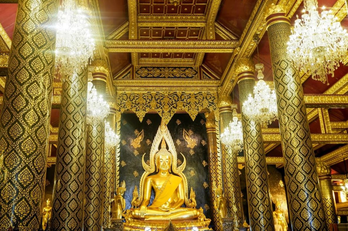 タイで一番美しい仏像「チナラート仏」を見に、タイ北部ピッサヌローク