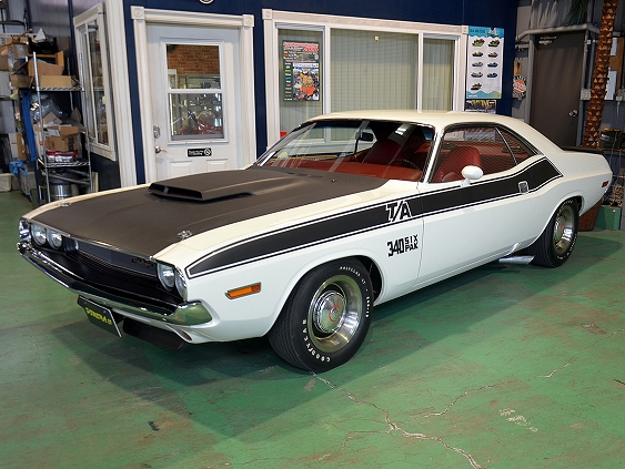 1970 DODGE CHALLENGER T/A 340 SIX PACK | マッスルカー
