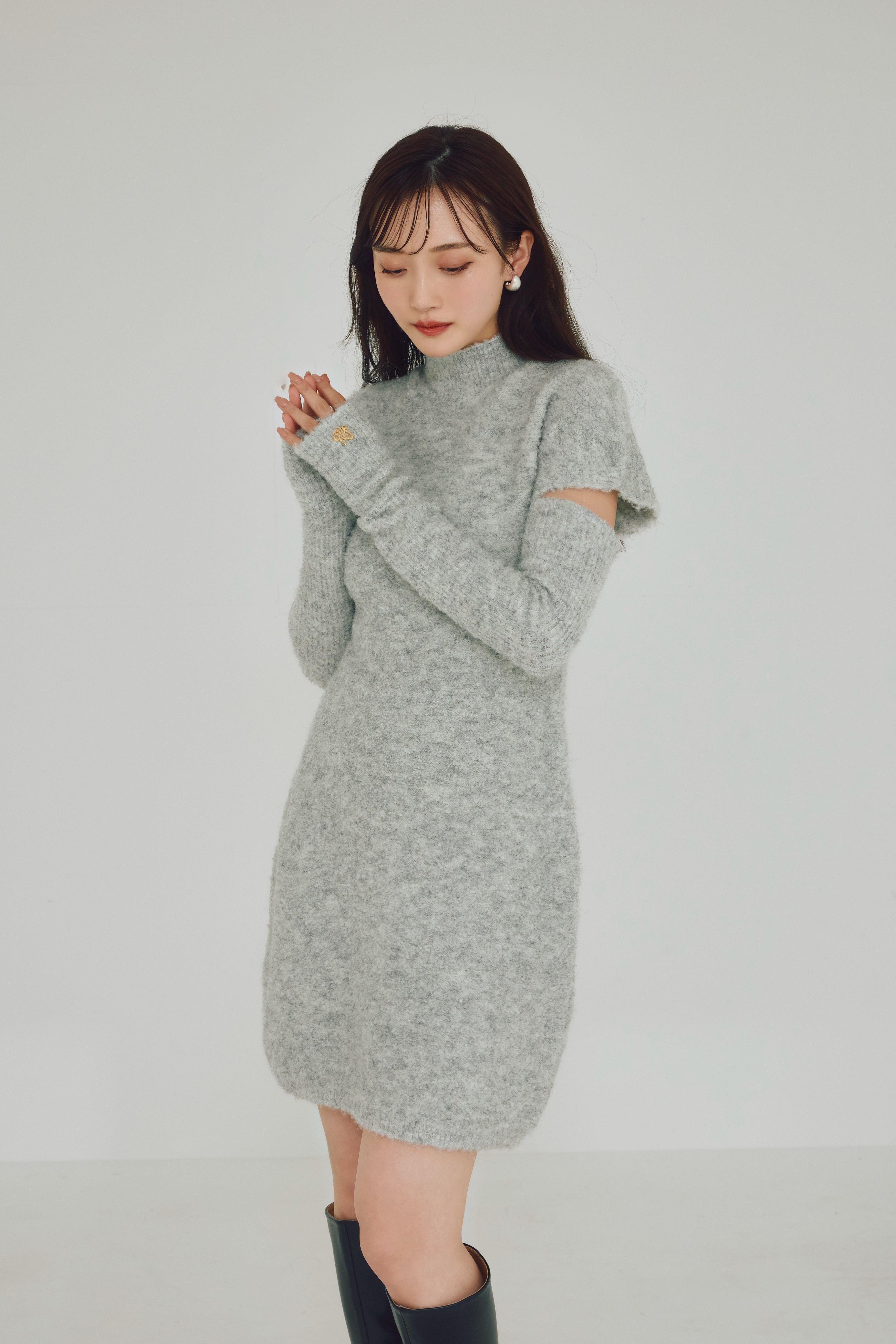 2WAYアームスリットニットワンピース – poláura OFFICIAL ONLINE STORE