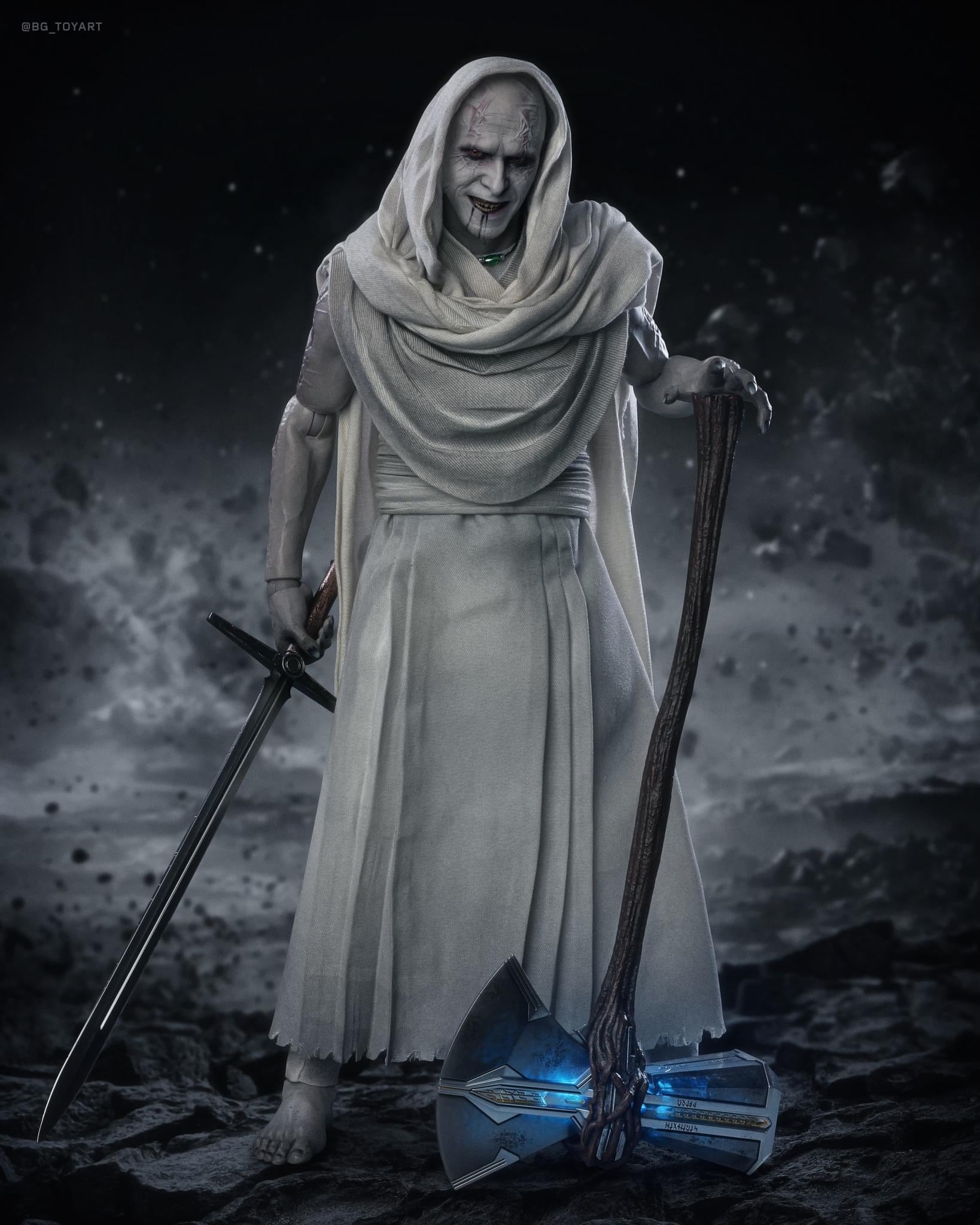 Hot Toys MMS676 Thor Love and Thunder Gorr 1/6 Scale Collectible