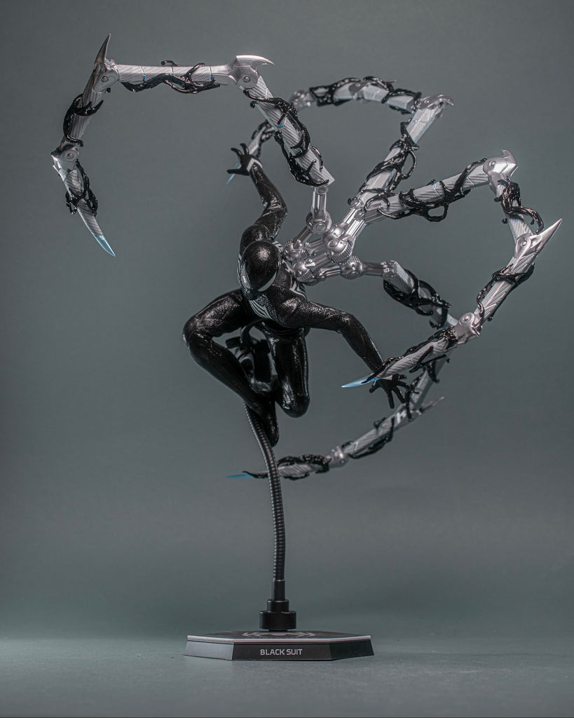 Hot Toys VGM56B Marvel Spiderman 2 1/6th scale Peter Parker (Black