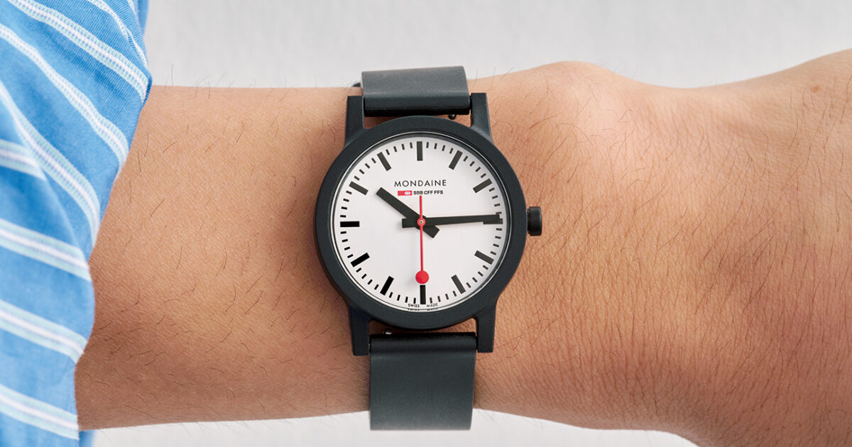 家具を探すみたいにポップな時計を。／シティボーイのABC | POPEYE Web