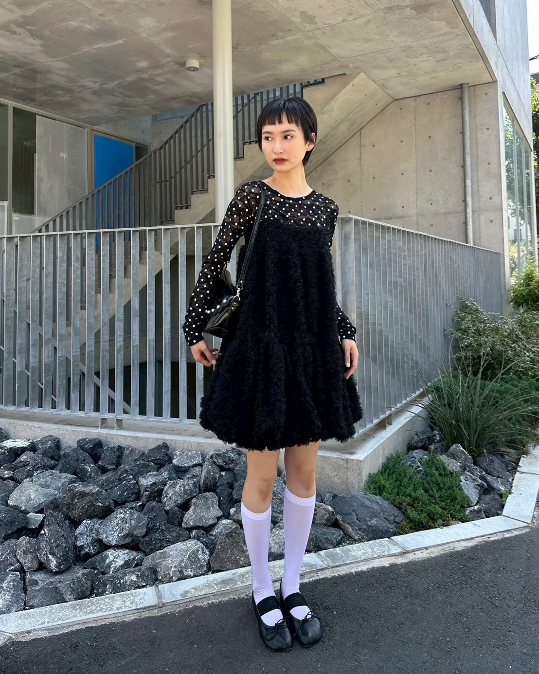 Dot lace see-through top (round neck) black