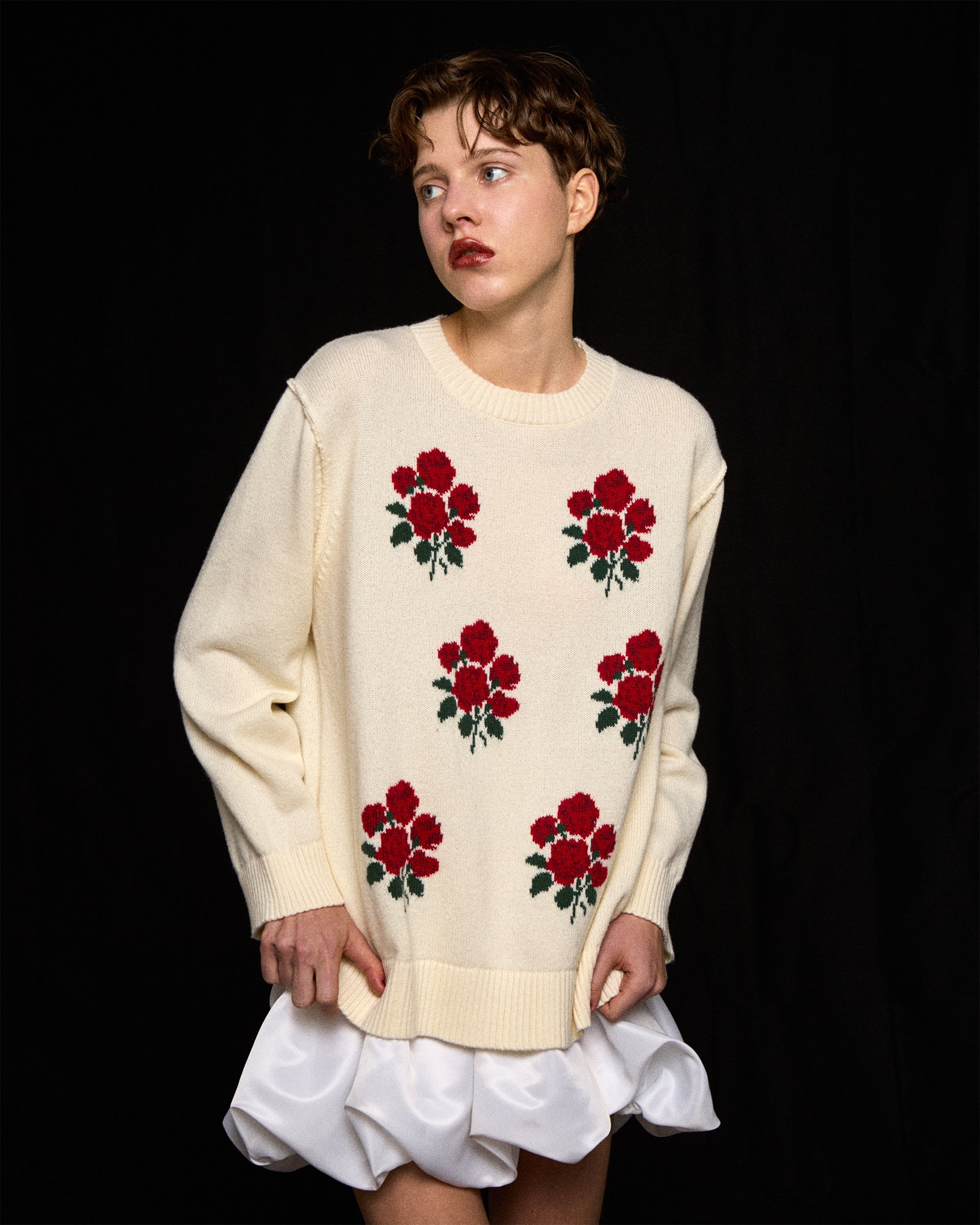 Red bouquet intarsia knit