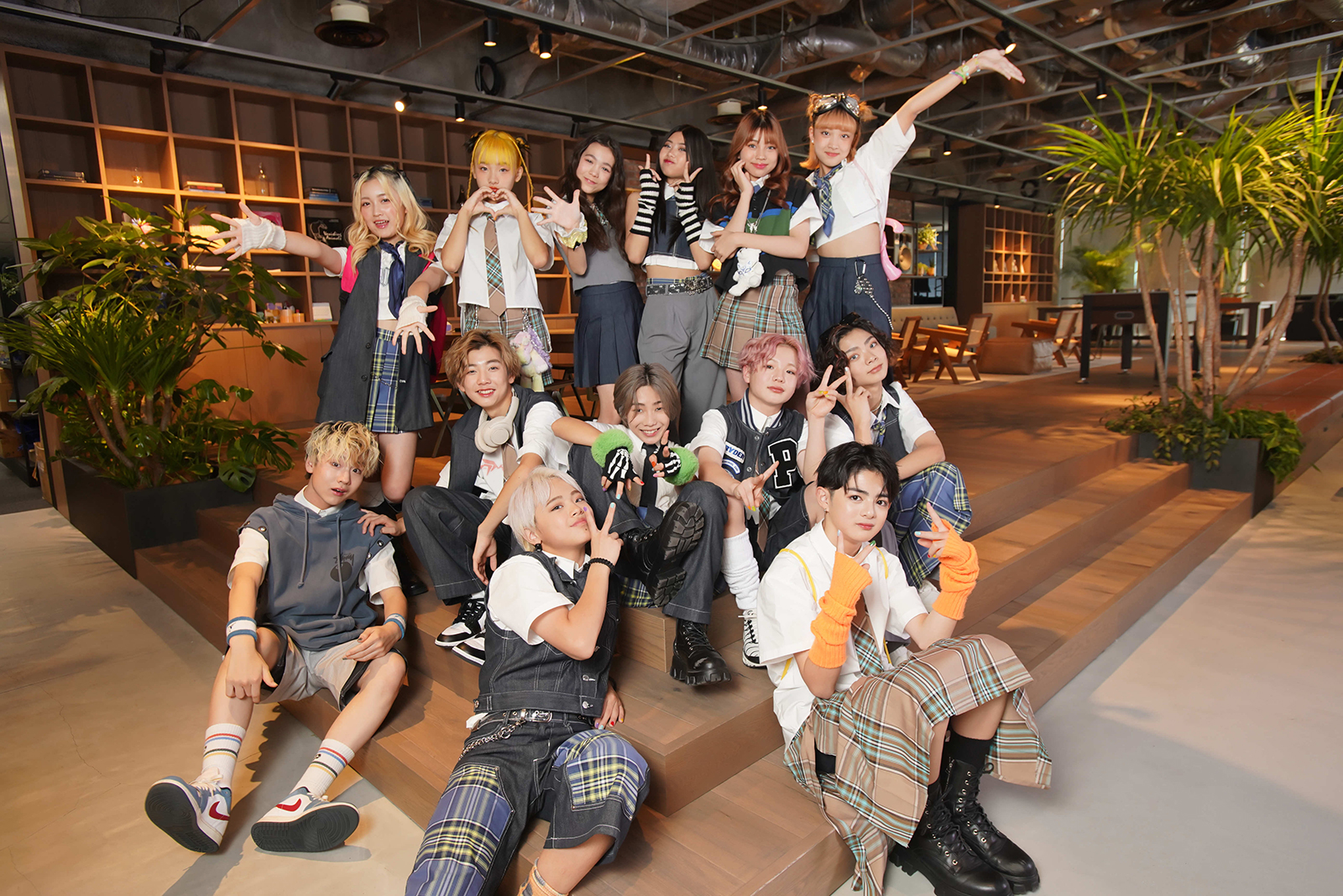 PG】学校とレッスンの両立。小中学生グループの日常とは？ | Now on