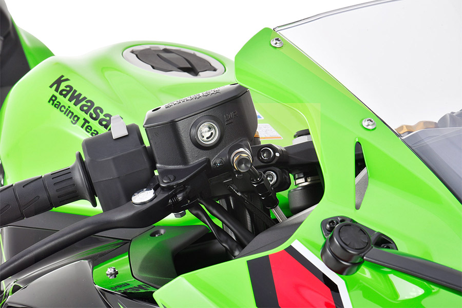 SWAGE-LINE PRO】KAWASAKI ZX-4RR ZX-4R SE 2024年モデル用が追加に