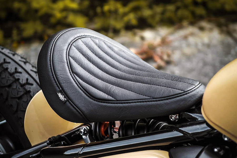 Motone】ボンネビル ボバー カスタムシートが発売中！ | Motone