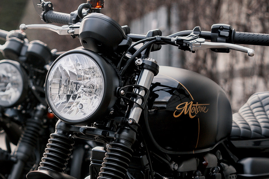 Motone】アルミ削り出し製ショートヘッドライトステーが発売中
