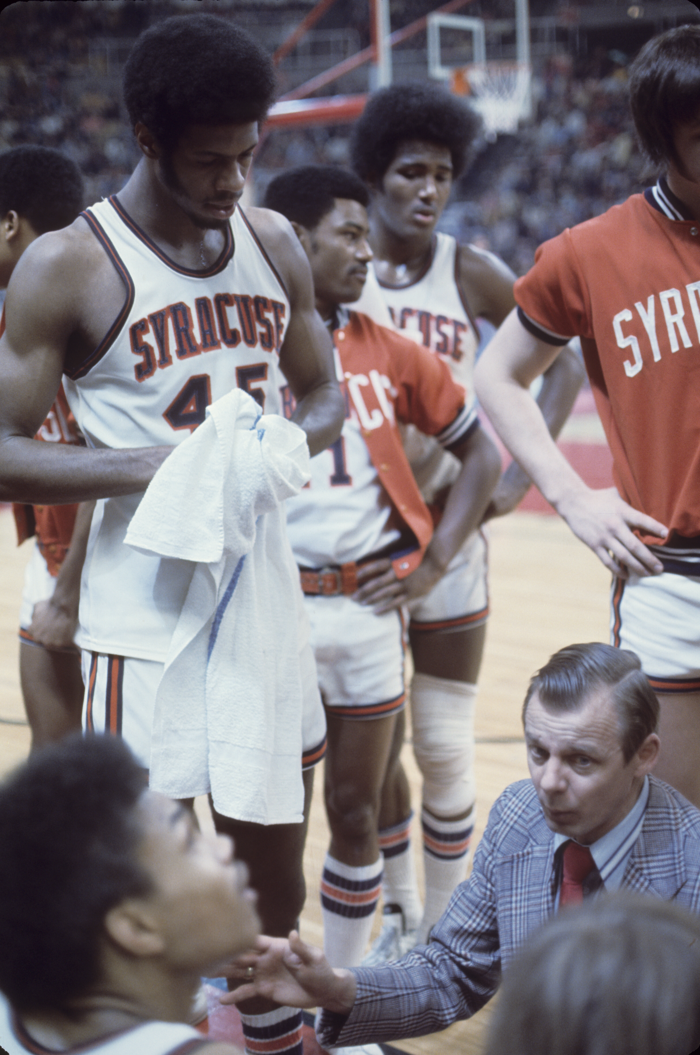 Syracuse men's basketball honors Rudy Hackett and Jimmy Lee | Troy