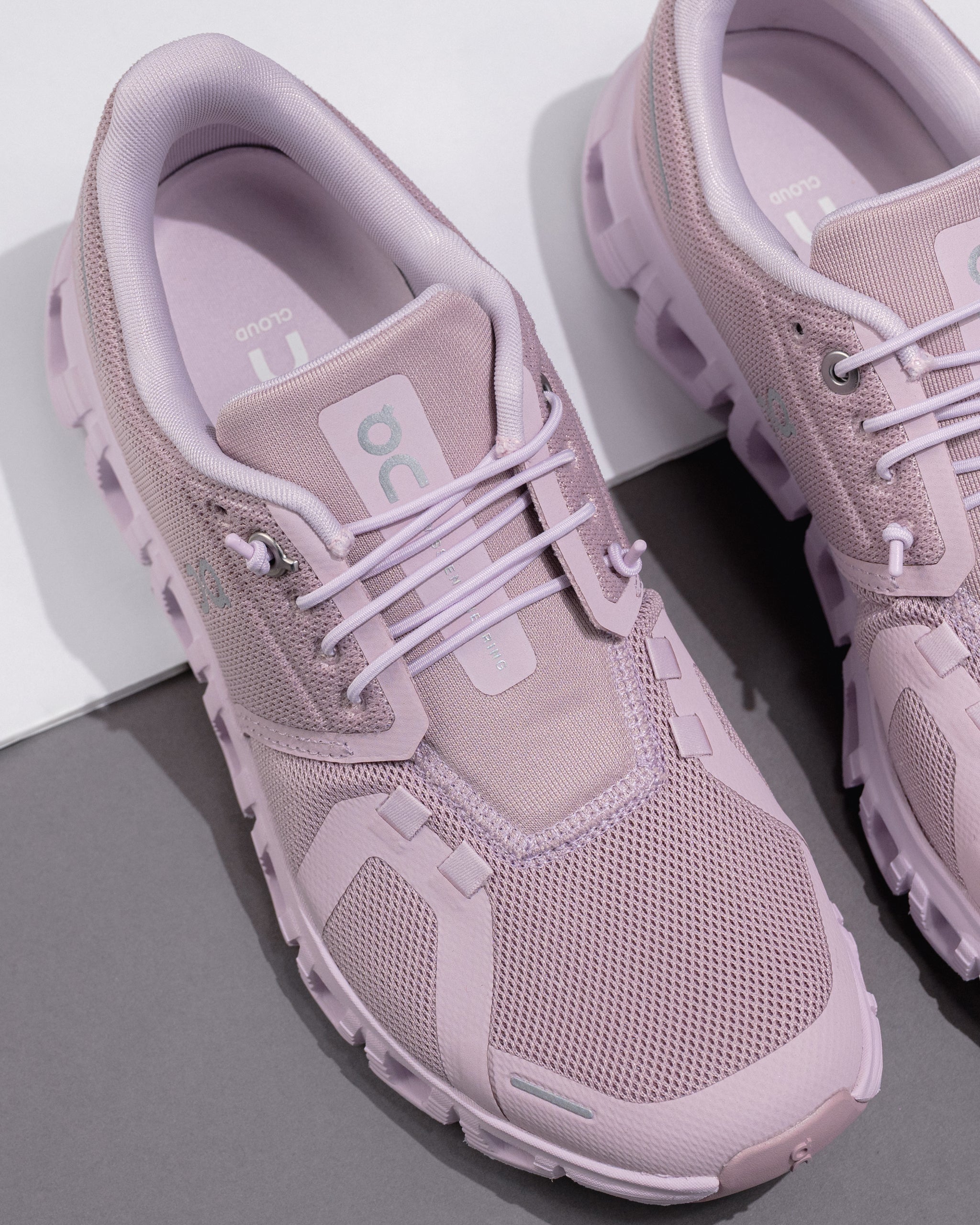 On Cloud 6 Women's Sneaker in Mauve Orchid – Lightweight Comfort