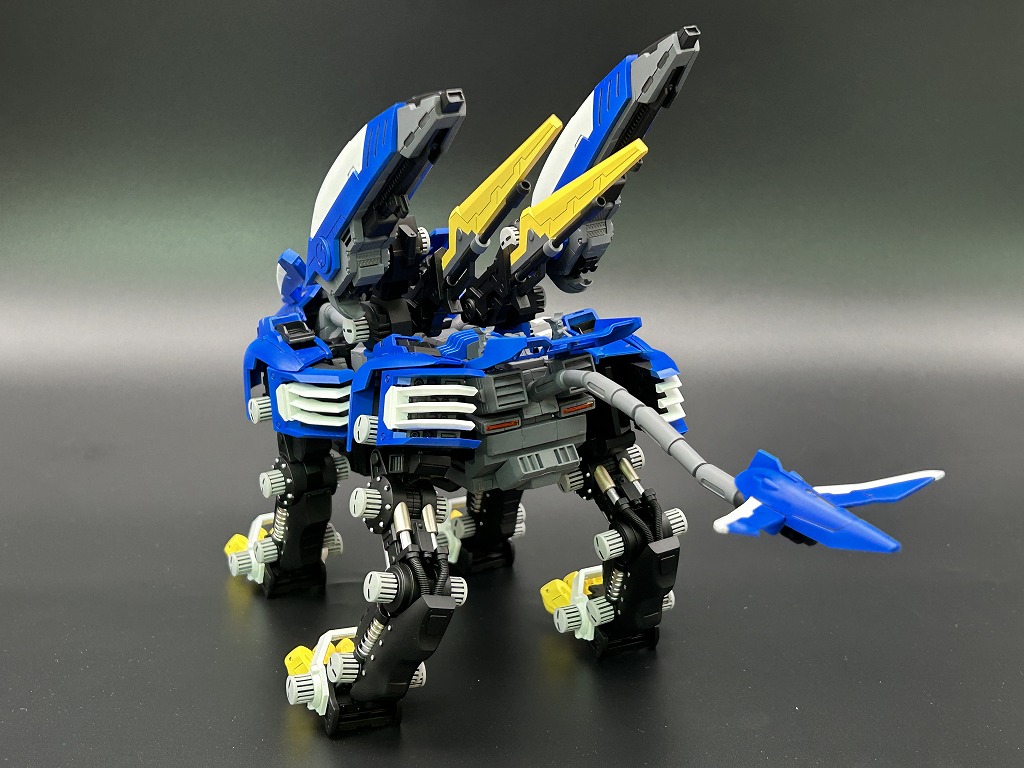 製作代行紹介「コトブキヤ ゾイド 1/72 HMM ブレードライガーAB バン