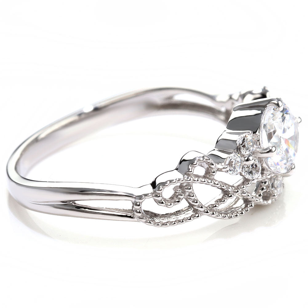 ダイヤモンド 0.5ct 婚約指輪 鑑定書付き 18金 プラチナ 指輪 ティアラ