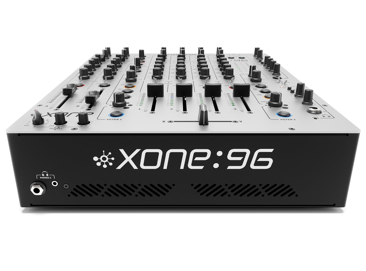 ALLEN&HEATH（アレン＆ヒース）ミキサー XONE:96 100V~240V仕様