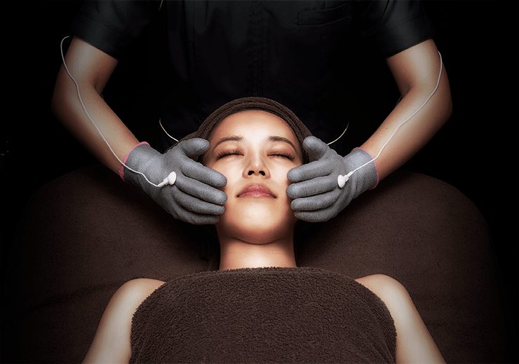 リリースカッター（RELEASE CUTTER）：高速深層の筋膜ケアマシン