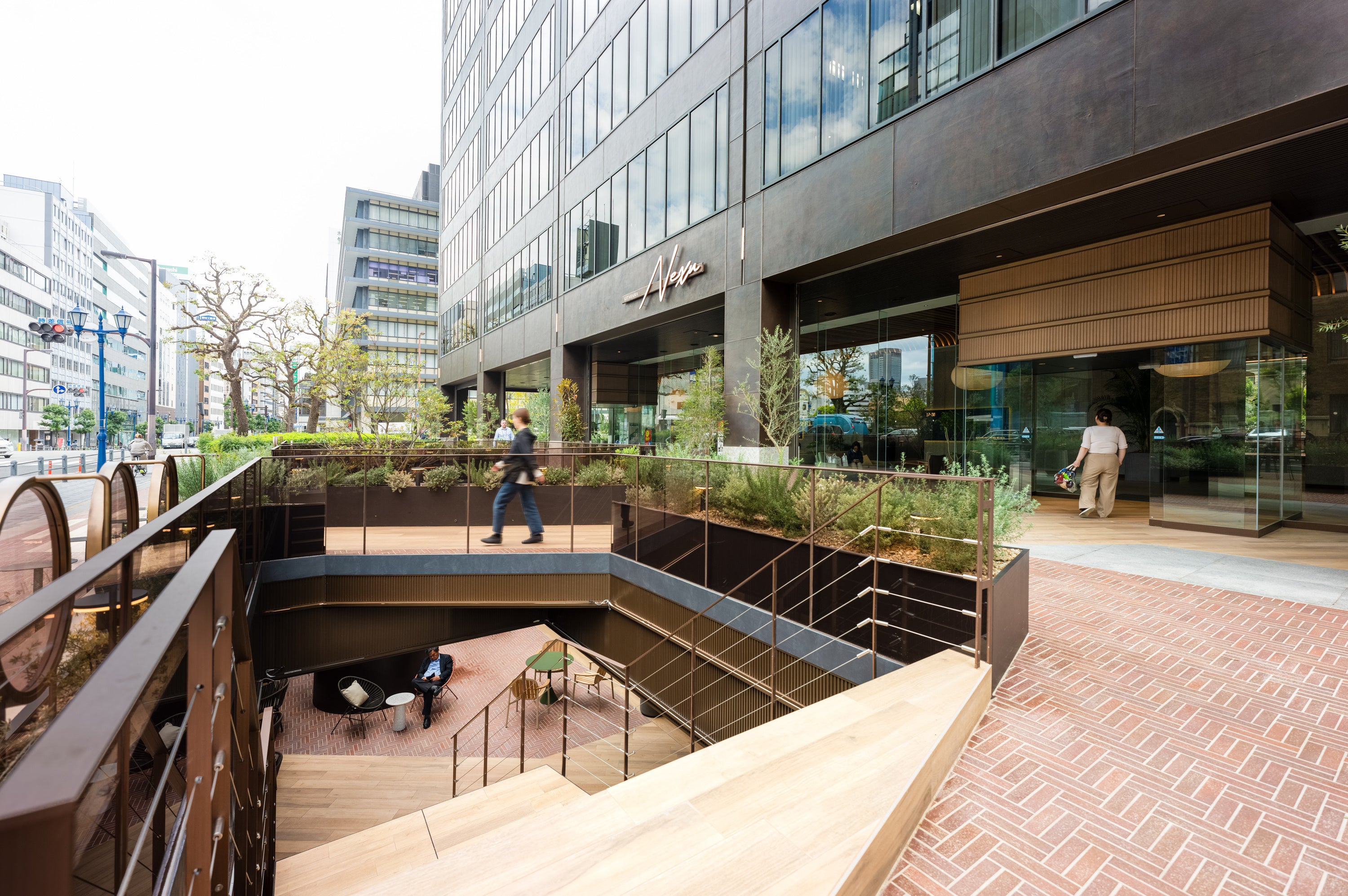 西日本初の超高層ビル 「北浜 NEXU BUILD」のリノベーション