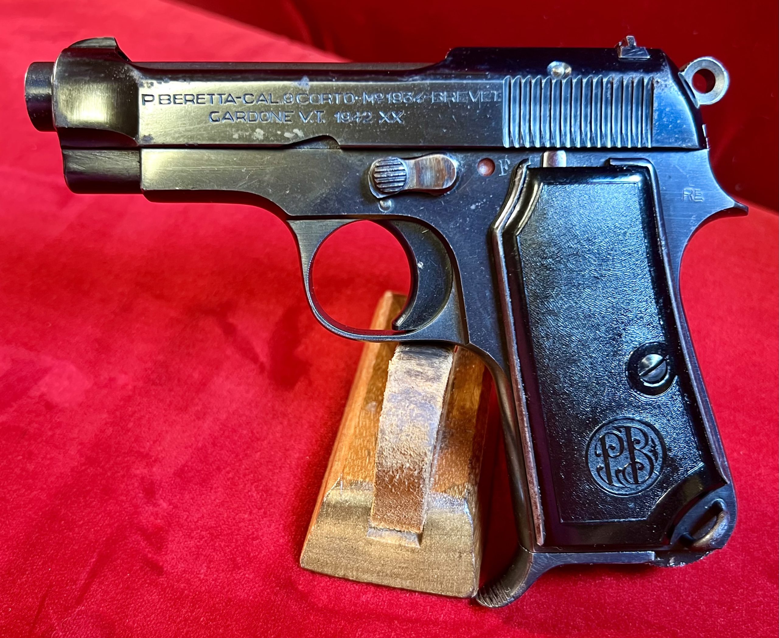 SOLD WWII ITALIAN ARMY BERETTA MODEL 1934 PISTOL,1942 PRODUCTION