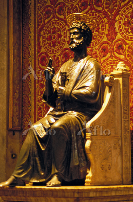 バチカン市国 サン・ピエトロ大聖堂 聖ペテロ像 [98671214]のアート