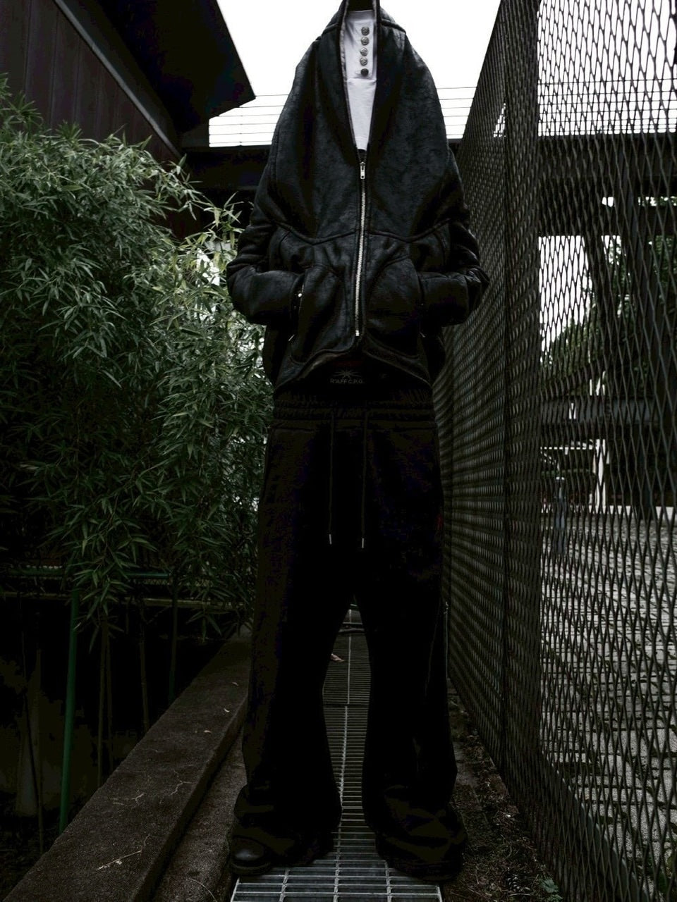 SUNDAY OFF CLUB – PRESSING WEB SHOP