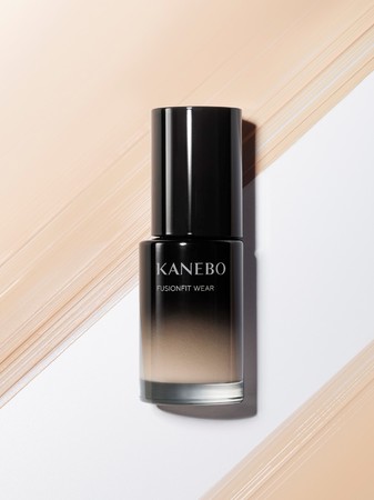 混ぜる」ことで、色だけでなく、質感までコントロールという新発想