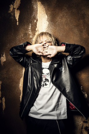 HYDEと中国の人気ブランドHIPANDAの限定コラボレーションアイテムが