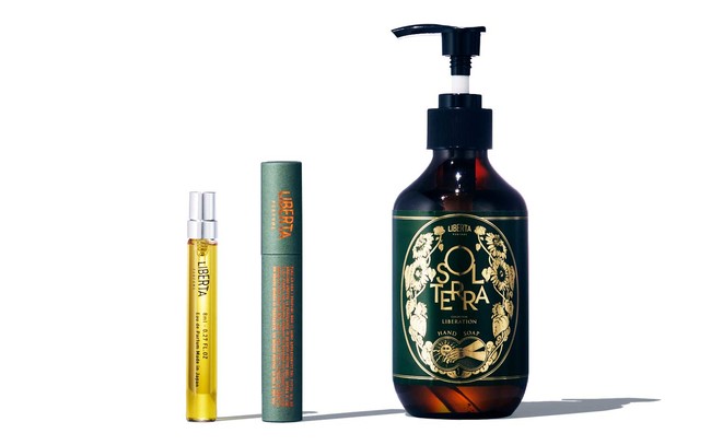 大輪のひまわり」をイメージした夏の新作フレグランス。パーソナライズ