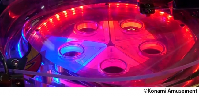 超爽快なピンボールの面白さを凝縮したメダルゲーム『スマッシュ