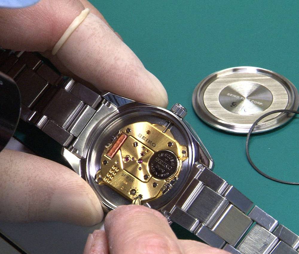 時計・修理・電池交換 | 総合販売のピースサインニシキ