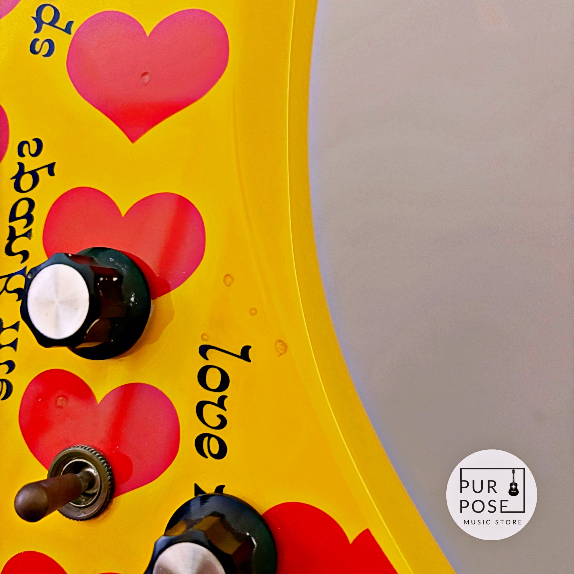 中古】Fernandes / Burny MG-165S HY XJapan hide Model Yellow Heart