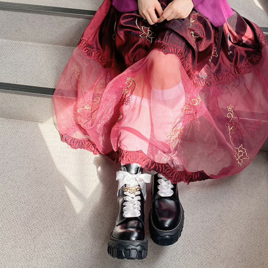 本革】メルティングチョコレート サテンリボンレースアップシューズ