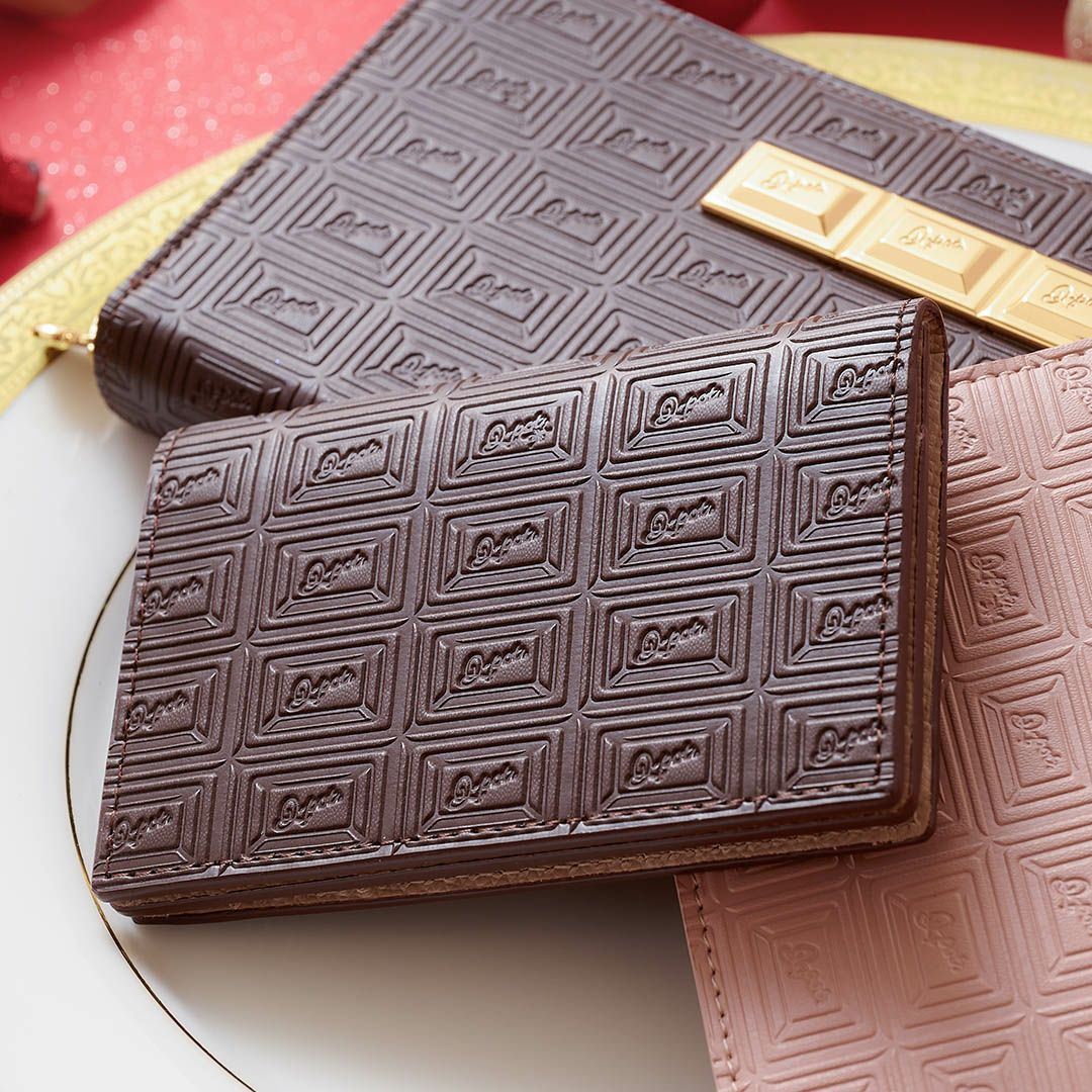 ビターチョコレートカードケース（名刺入れ） | Q-pot. ONLINE SHOP