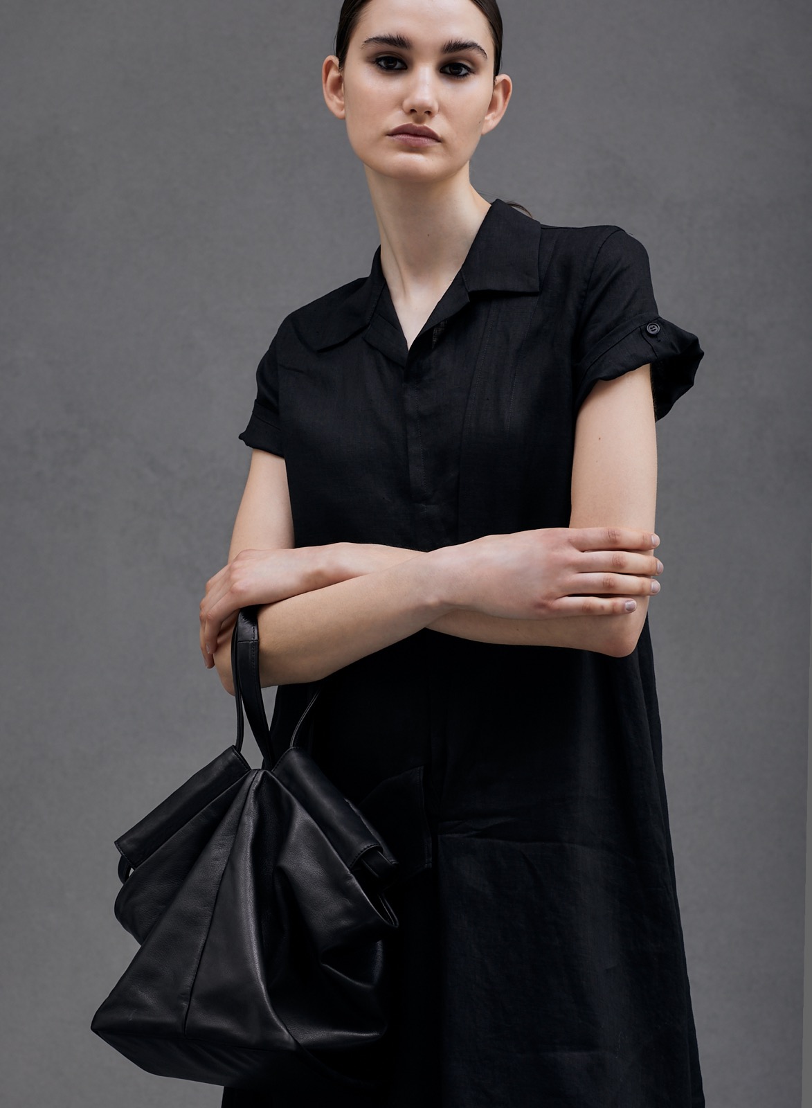 discord Yohji Yamamoto、GINZA SIX店限定のバケットトートやレザー