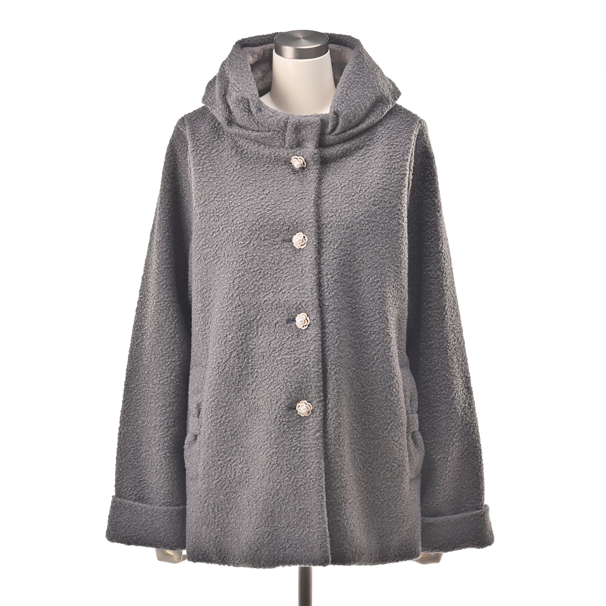 &LOVE カメリアビジューボタンのふわふわブークレーコート アンドラブ