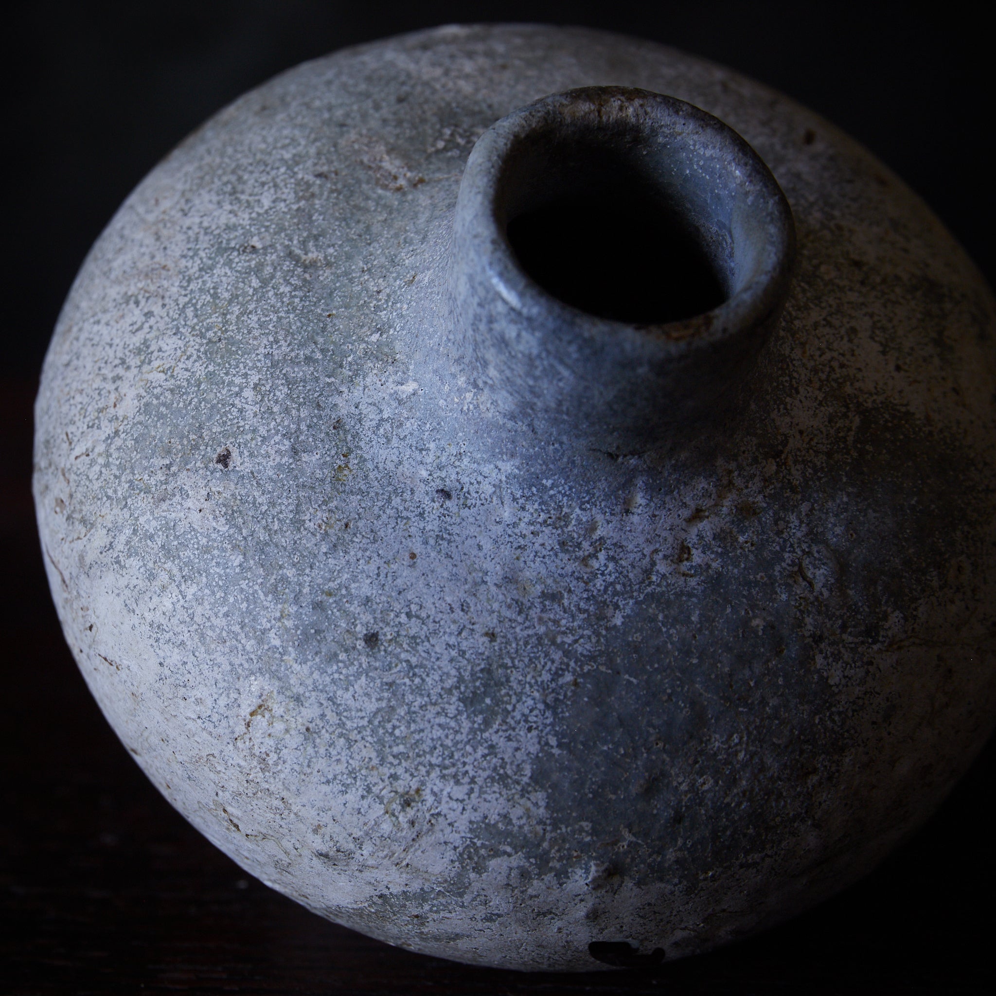 タイ・骨董】宋胡録（スンコロク）白釉 小壺（1301年~1600年） タイ