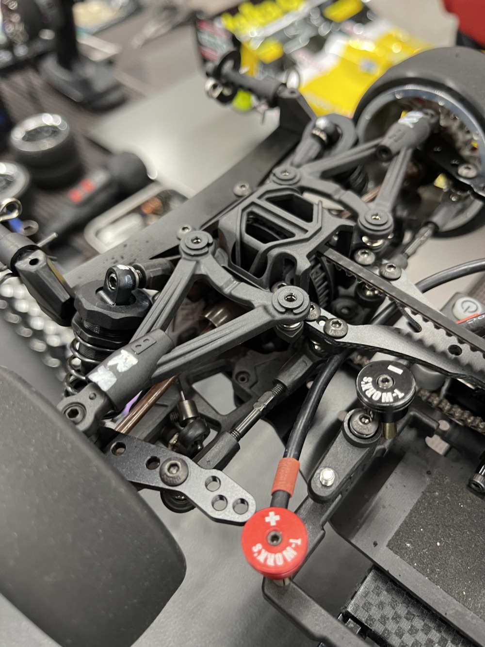 驚異のコスパ 3RACING CERO SPORT | RC/DC 気まぐれラジコン日記