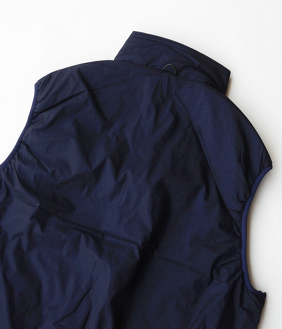 DAIWA PIER 39 TECH REVERSIBLE PULLOVER PUFF VEST [DARK NAVY