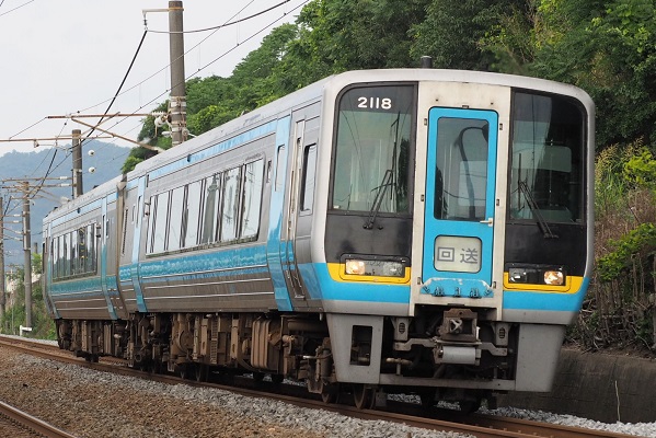 JR四国】高知運転所の2000系が土讃線を北上、高松へ！ | 鉄道ホビダス