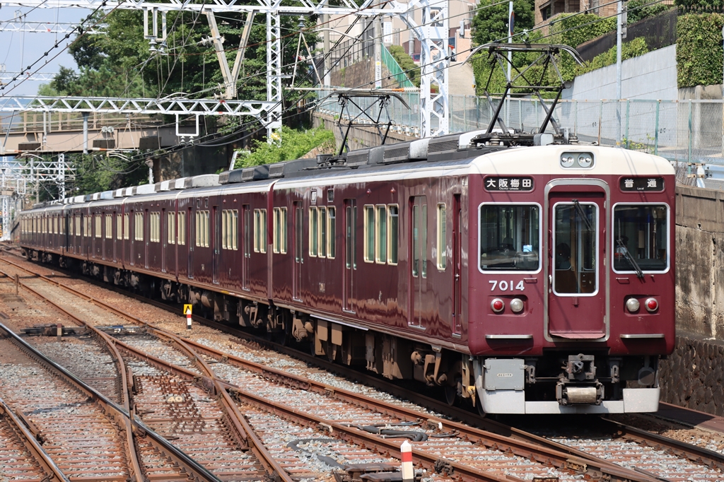 阪急電鉄2200/6000/7000系/能勢電鉄6000/7200系 - 鉄道車両カタログ