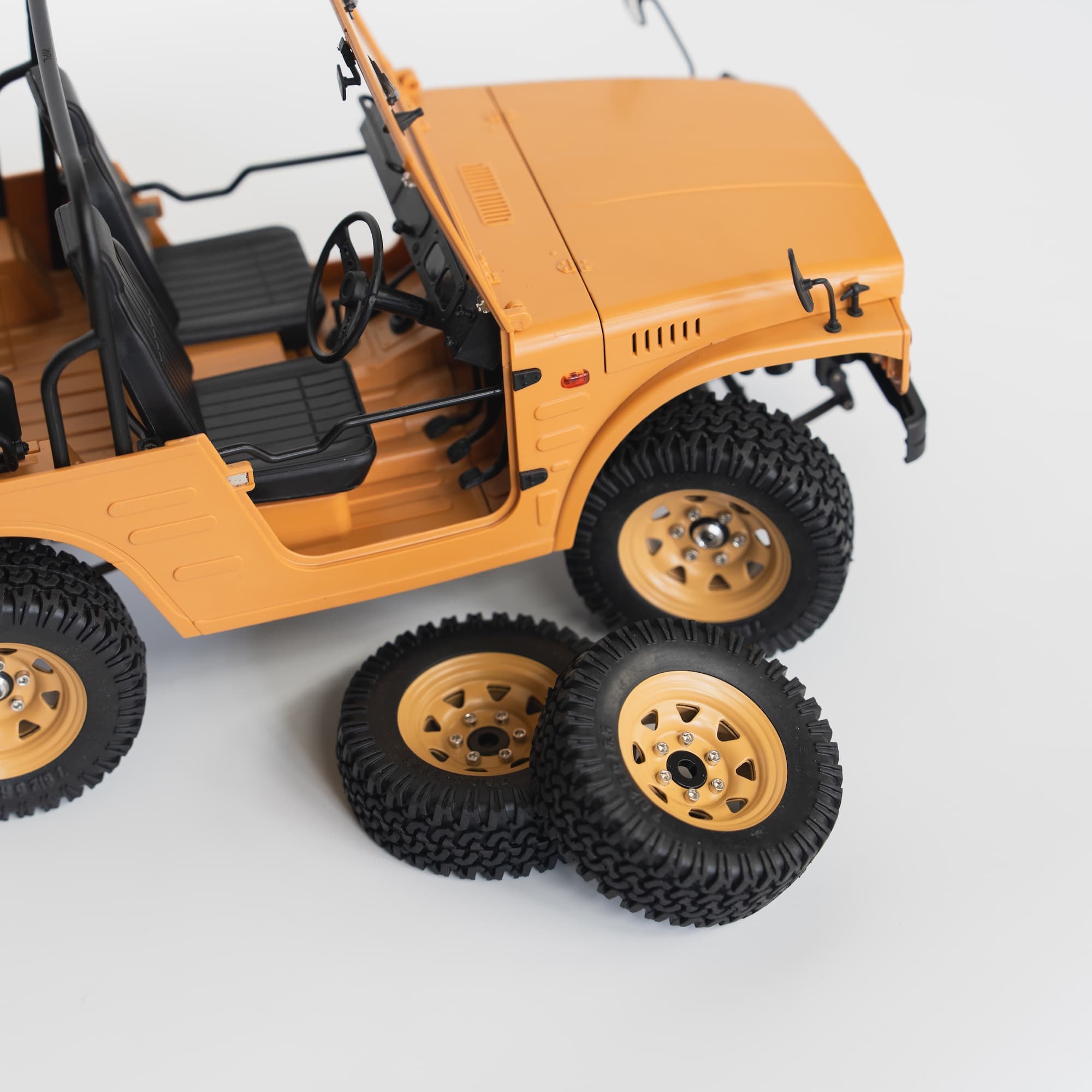 スズキ ジムニー C84 RTR (SJ10 1型)カスタムホイール・タイヤセットA