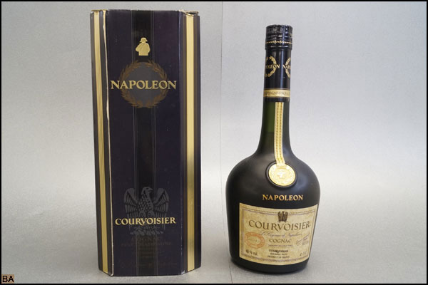 古酒◇クルボアジェ ナポレオン COURVOISIER クルボアジェ - 神戸市