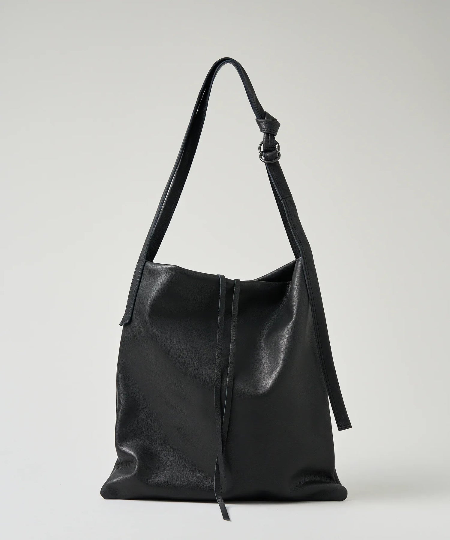 REN】《トートバッグ》肩掛け、斜めがけも / シンプルで男女で使える