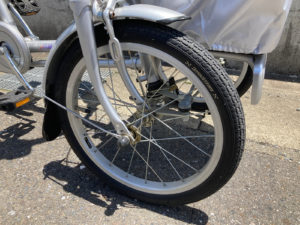 良品 大人用 三輪車 BRIDGESTONE minna ブリヂストンミンナ 前二輪倒れ