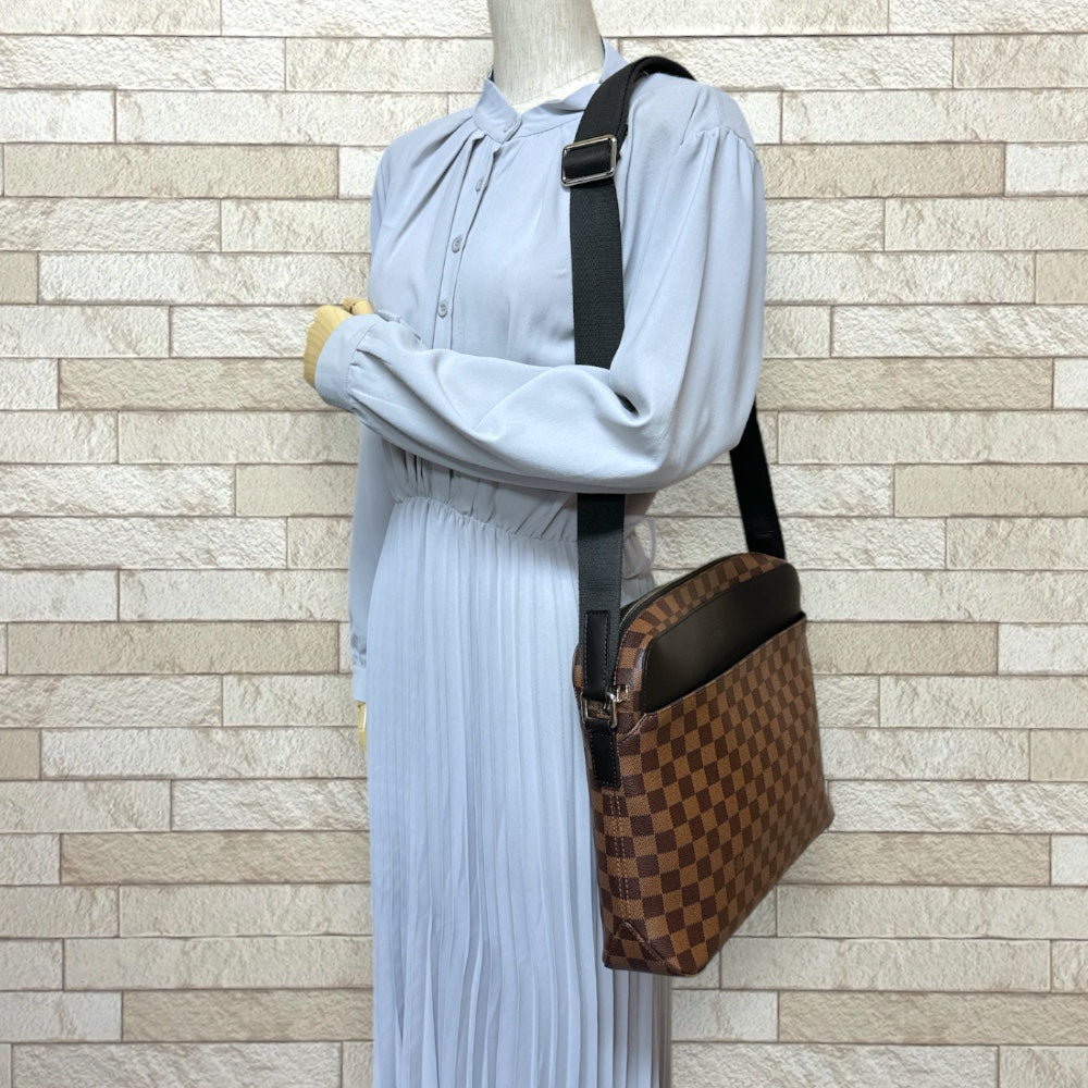 LOUIS VUITTON ルイヴィトン ジェイクメッセンジャーMM ダミエ