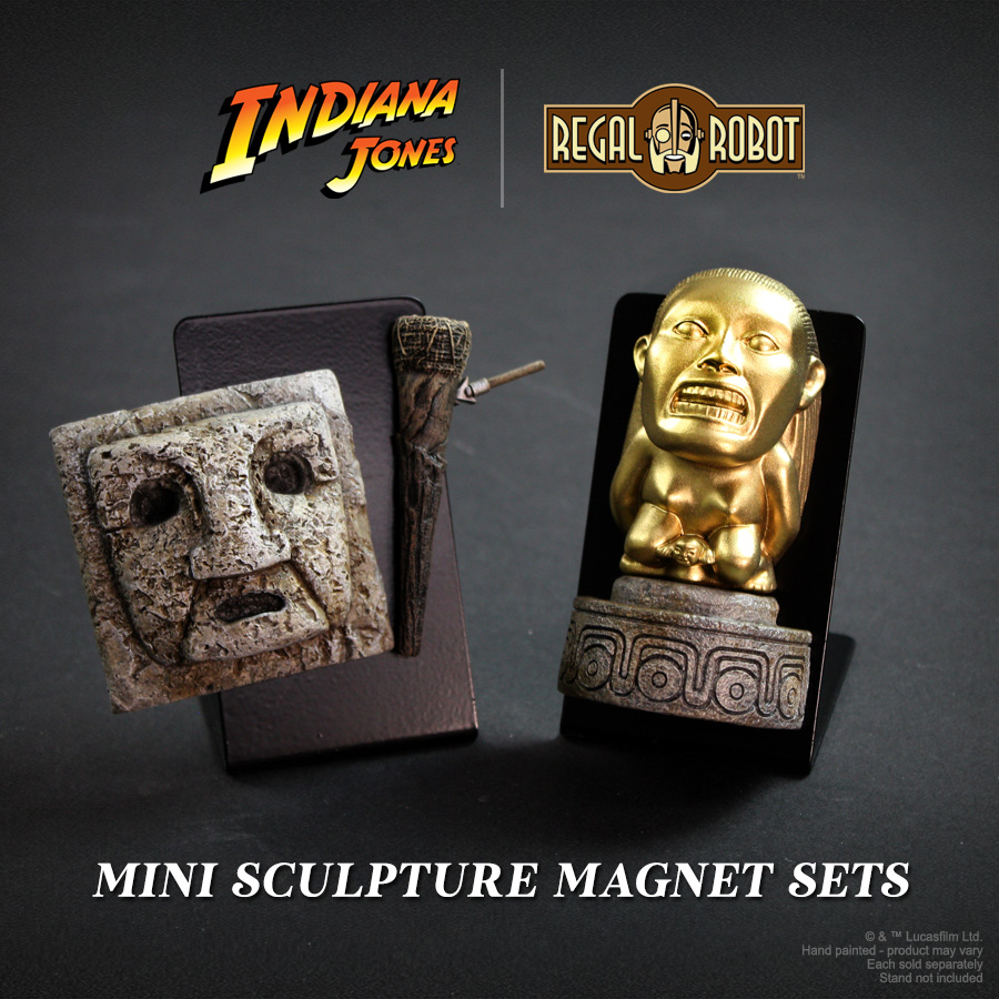 Golden Idol and Pedestal Magnet Set - Regal Robot