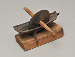 薬研|諸職|解説・民具100選|展示室|関ケ原町歴史民俗学習館